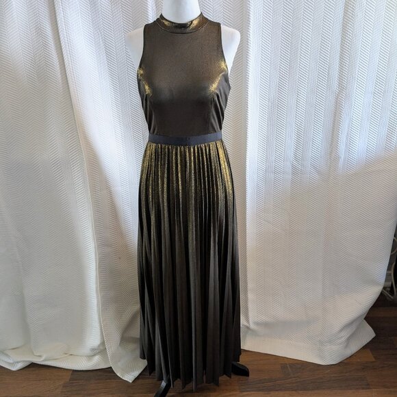 Donna Morgan Stretch Foil Pleated Halter Dress Liquid Gold Metallic Size 0 XS - Picture 1 of 15